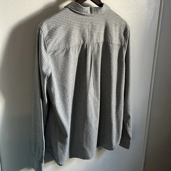 UGG Men’s Brushed Flannel Plaid Checked Long Sleeve Button Down Shirt - Picture 8 of 12